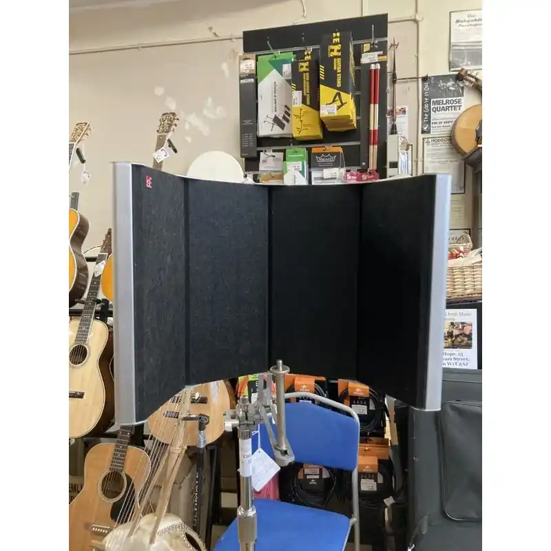 Buy Direct SE Reflexion filter + Atlas heavy duty recording mic stand. Collection Only