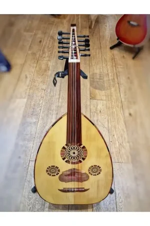 Arabic oud, walnut back, spruce top, rosewood fingerboard, made in Cardiff by Sultan Anazi Markdown