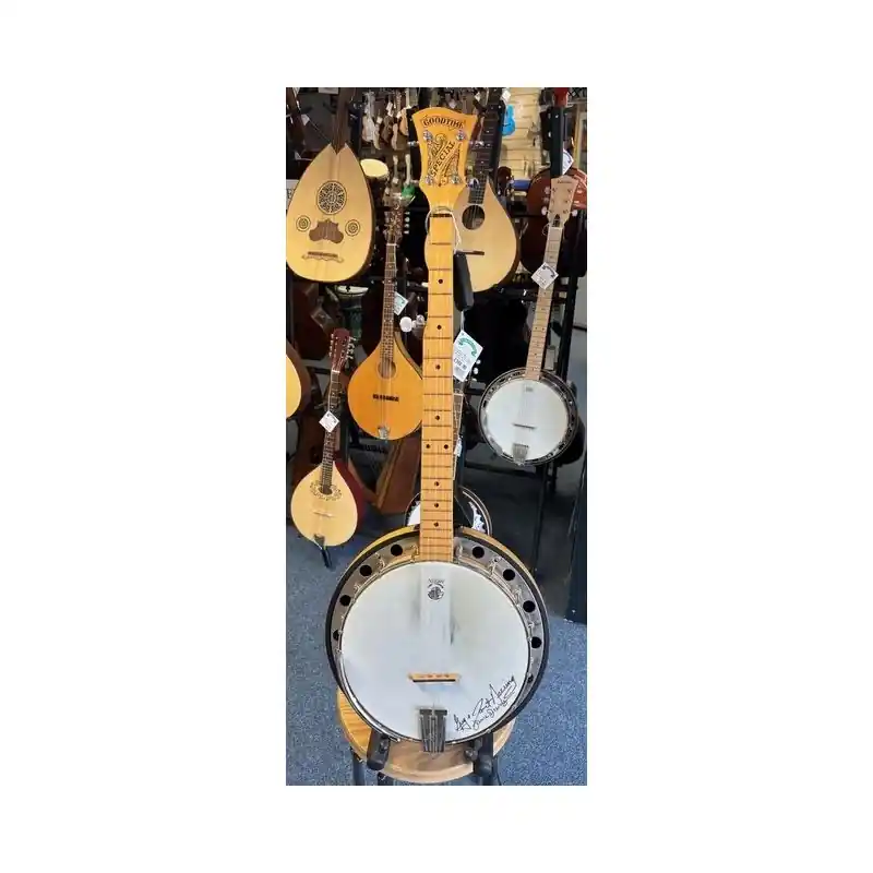 Authentic Deering Goodtime Special 5 String Resonator Banjo, signed by the Deering family, complete wirh Deering gig
