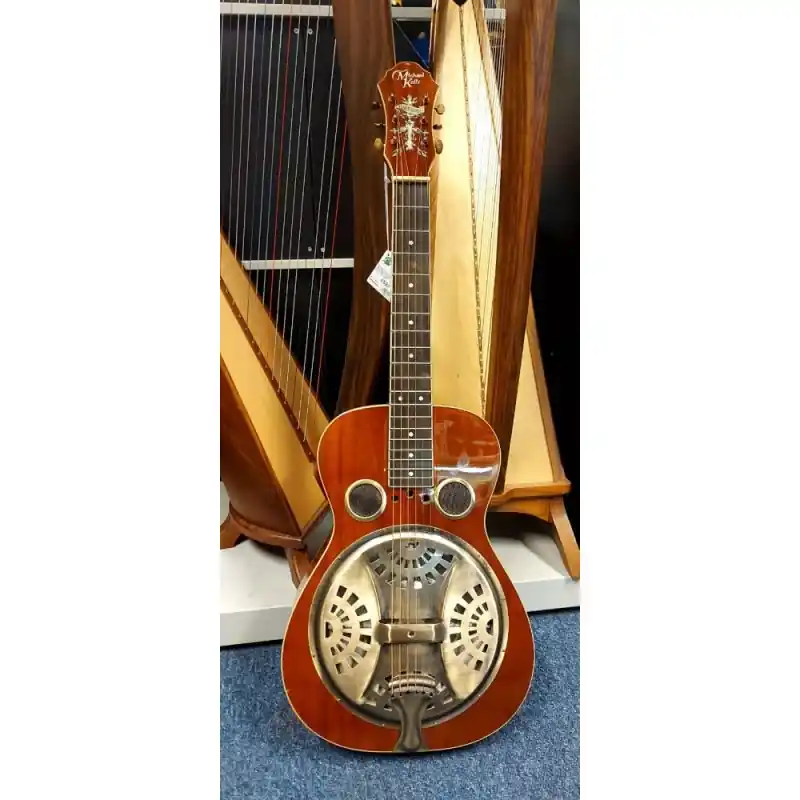 Michael Kelly Bayou Classic Squareneck Resophonic Guitar, in very good condition. Mahogany wood with bag Same Day Shipping