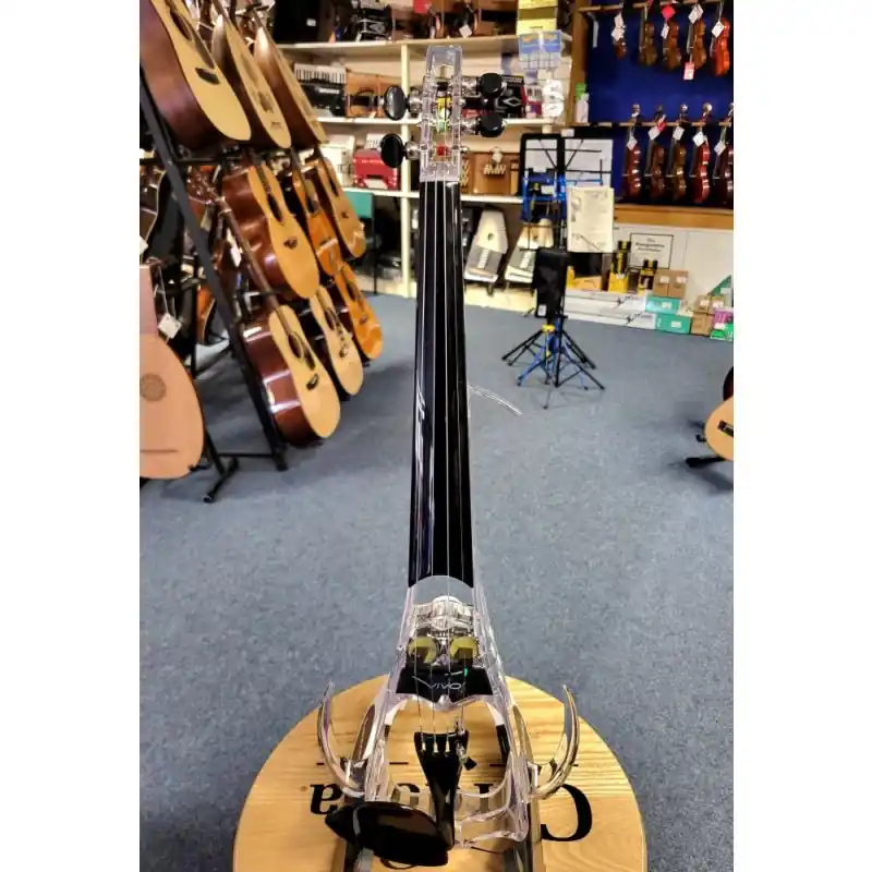 Editor’s Pick Ted Brewer Vivo 2 Electric Violin, has a small crack inside the transparent body, complete with oblong case