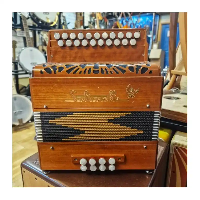Saltarelle L'Elfique B\\/C Melodeon 3 voice MMM tuning, unususal bass layout GDAE, Cmajor, Am, Em, Bm, bass & tre Weekend Sale