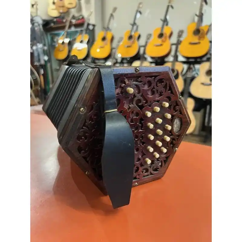 Beautiful Lachenal C\\/G 30 Key Anglo Concertina with wooden ends and Steel Reeds 115157 7 fold Factory Price