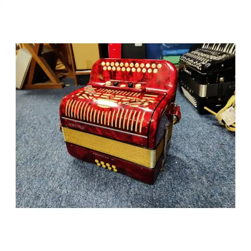 Big Sale Hohner Amatona C\\/C# Melodeon in Red. VGC. 4vc. LMMM.
