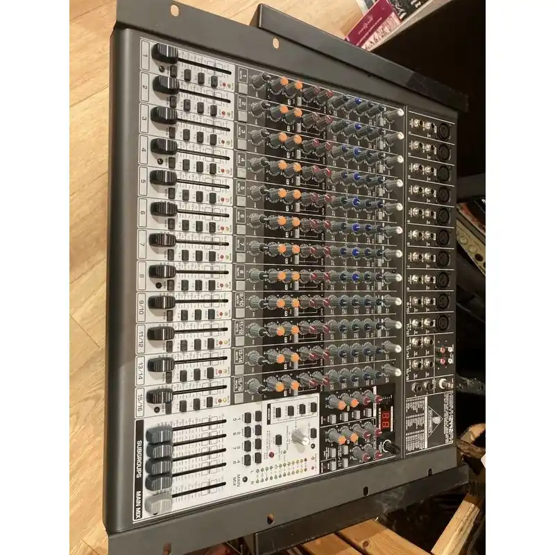 Must Have Behringer xenyx x2442 24 chanel mixer