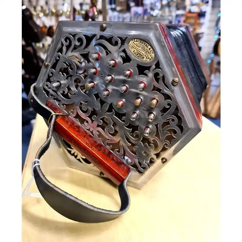 Lachenal 30 key C\\/G Anglo Concertina, metal ends, metal buttons, SR, concert pitch, 6 fold, plays nicely, w In Demand