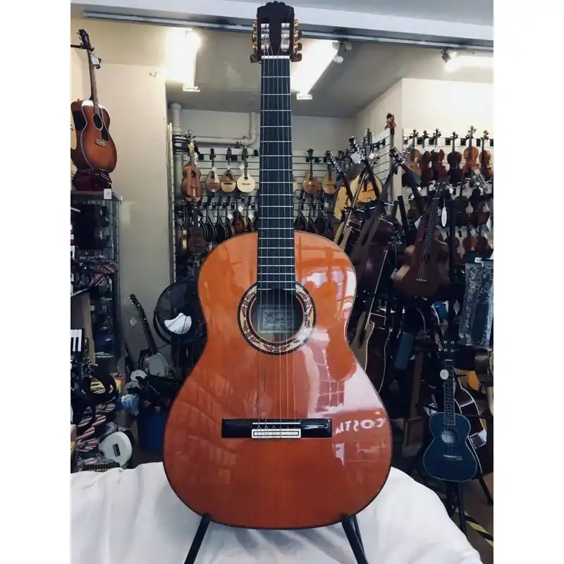 Place Order R Sanchis Carpio, 1AFextra flamenco guitar, made 2000, handmade in Spain, Spruce top, Cypress back and side