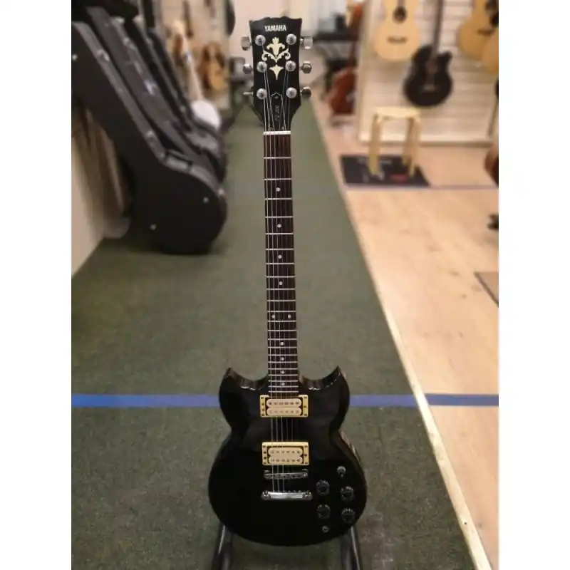 Yamaha SG200 Electric Guitar, Black Limited Edition