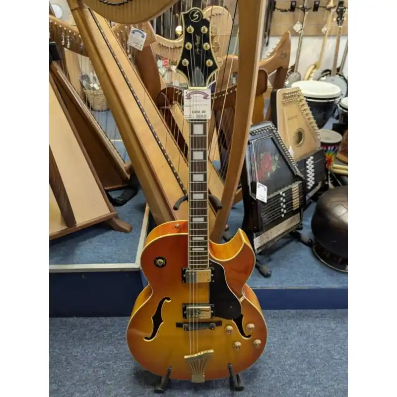 Special Offer Greg Bennett JZ-213 Jazz Guitar. Honey Burst.