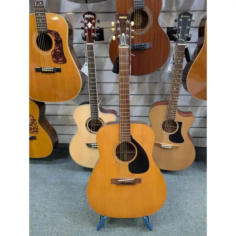 Yamaha FG-140 Acoustic Guitar Made inJapan Nippon Gakki 1968-1972. Rosewood fingerboard, Spruce top Mahogan Free Returns