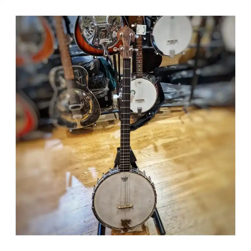 Fresh Stock Andy Smith 5 String Open Back Banjo, handmade in Warwickshire comes with back plate and resonator, includin