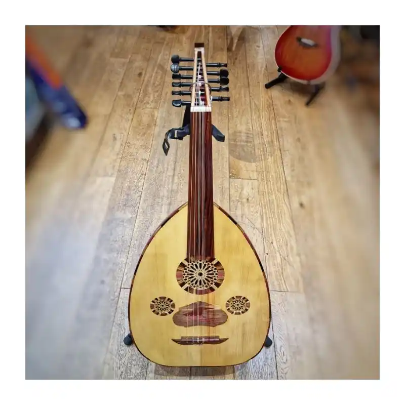 Cheap Arabic oud, walnut back, spruce top, rosewood fingerboard, made in Cardiff by Sultan Anazi