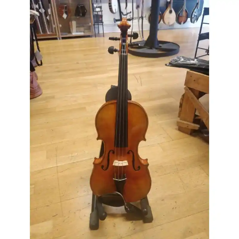 Get Yours German 4\\/4 Franz Sandner 2004 Violin. 2 piece back, amber varnish, medium flame, 2 bows and case, in very g
