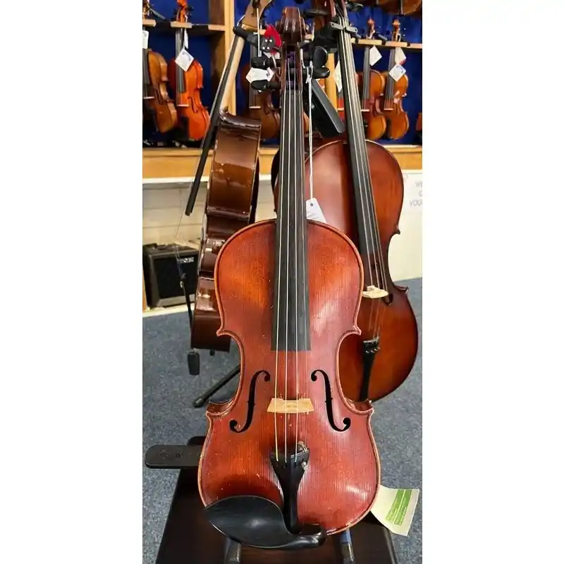 German 1920's 4\\/4 Violin, 2 piece back, narrow flame, brown varnish, good condition complete with case Fan Favorite