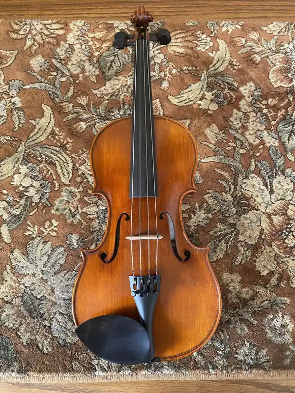 Angel Taylor antiqued 14" viola outfit model 320 by Century Strings Seasonal Sale