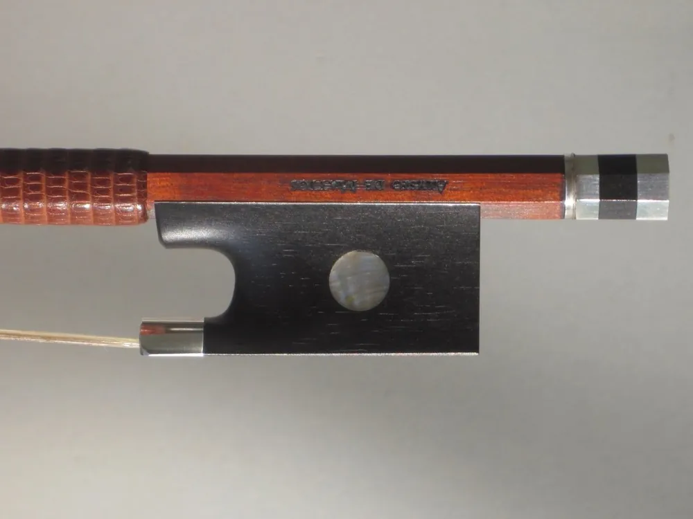 Modern Alysio de Mattos violin bow, pernambuco/silver, Rio/Paris, 62.3g