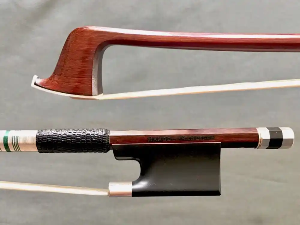 MANOEL FRANCISCO Vuillaume-style silver-mounted viola bow, 70.6g | Metzler Violins Last Chance