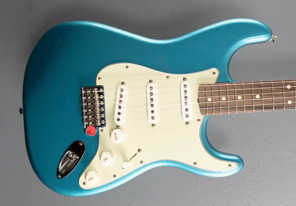 Same Day Shipping Vintera II 60's Stratocaster - Lake Placid Blue– Dave's Guitar Shop