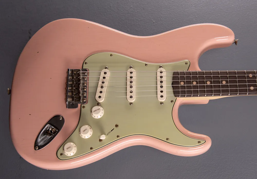 Professional Grade 1960 Journeyman Relic Strat– Dave's Guitar Shop