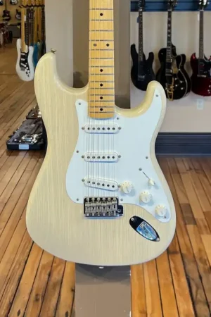 1957 Journeyman Relic Strat– Dave's Guitar Shop While Supplies Last