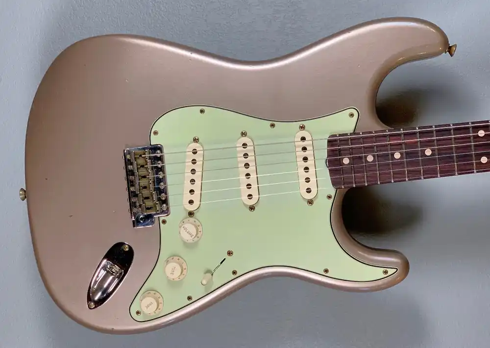 1960 Journeyman Relic Strat-Aged Shoreline Gold– Dave's Guitar Shop Luxury