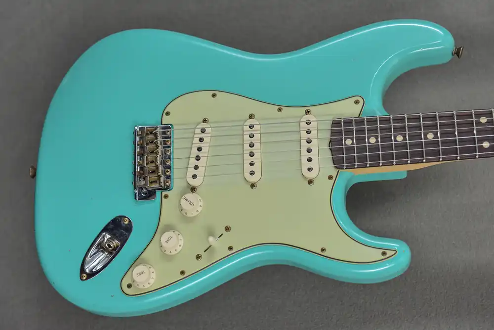 1960 Journeyman Relic Strat– Dave's Guitar Shop Direct From Manufacturer