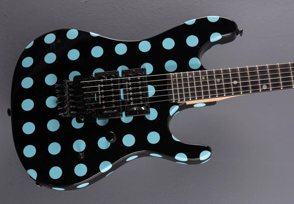 Shop Now NightSwan– Dave's Guitar Shop