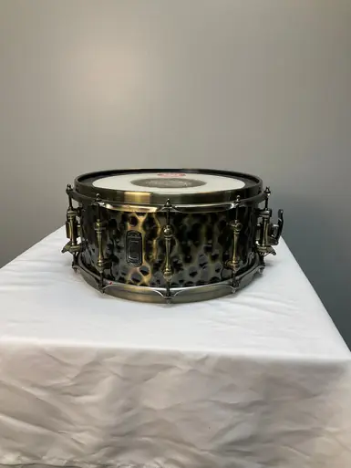 Exclusive Offer Used Mapex BLACK PANTHER HAMMERED BRASS 14X6.5 Metal Snare Drum 14"