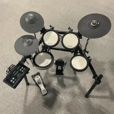 Used YAMAHA DTX500 Electronic Drum Set Hot Deal
