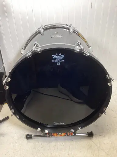 Used Pearl 18X16 KICK W/DANMAR RISER Kick Drum Black 18" Kick Drum Best Price