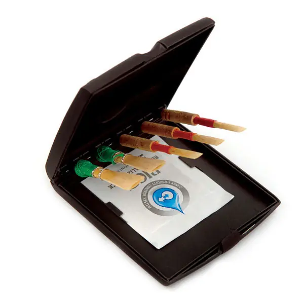Trending Rico RVCASE05 Double Reed Storage Case with Humidity Control Pack